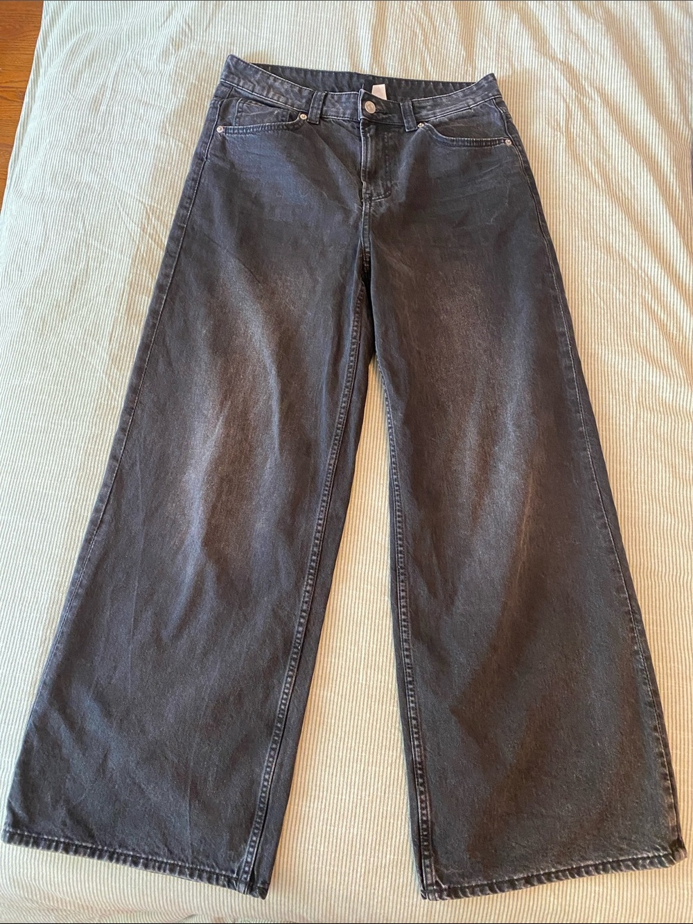 H&M Divided Wide Leg Jeans Size 6